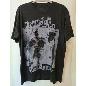 Prince Peter Collection Teenage Riot Graphic T-shi